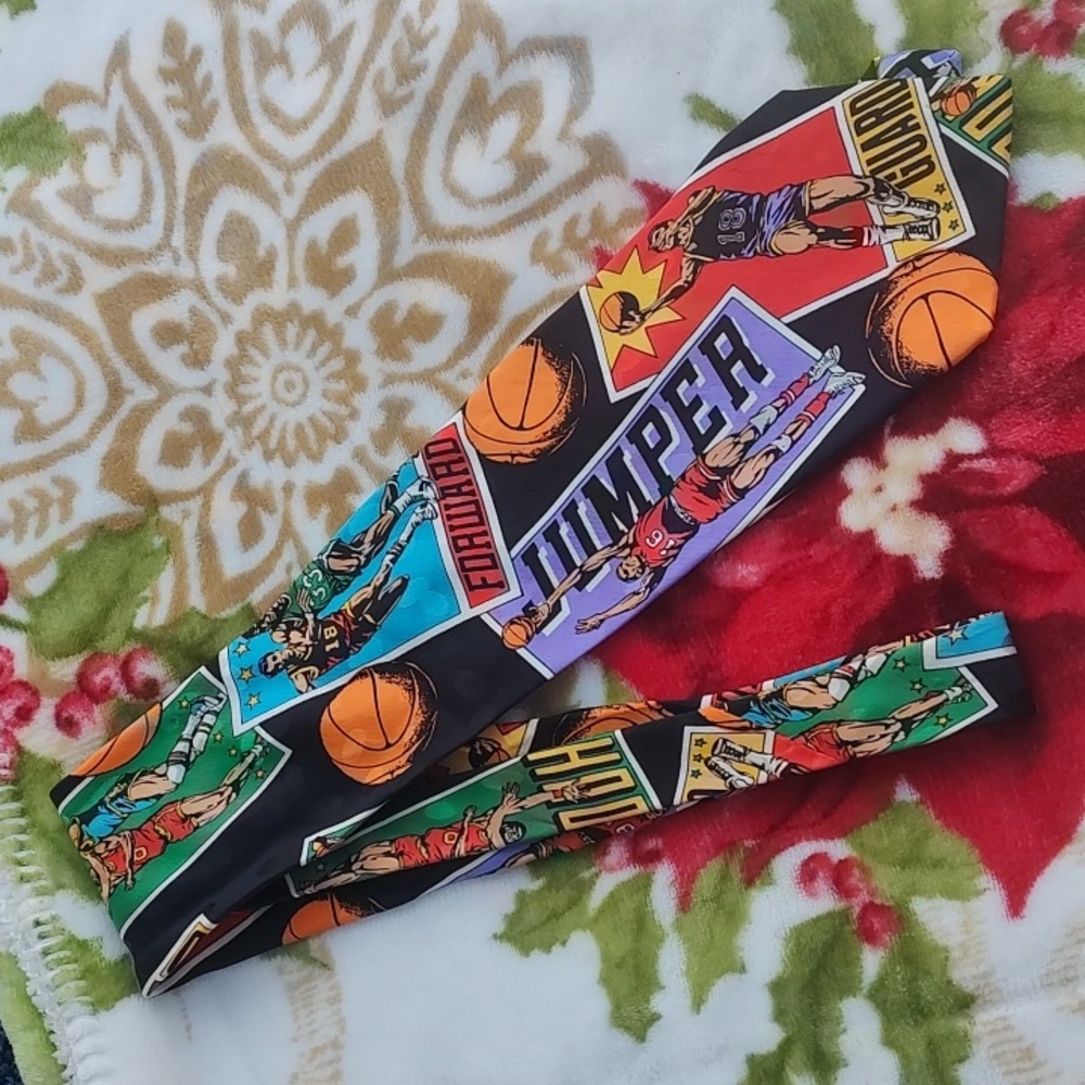 ๐ Tie - Picture 3 of 9